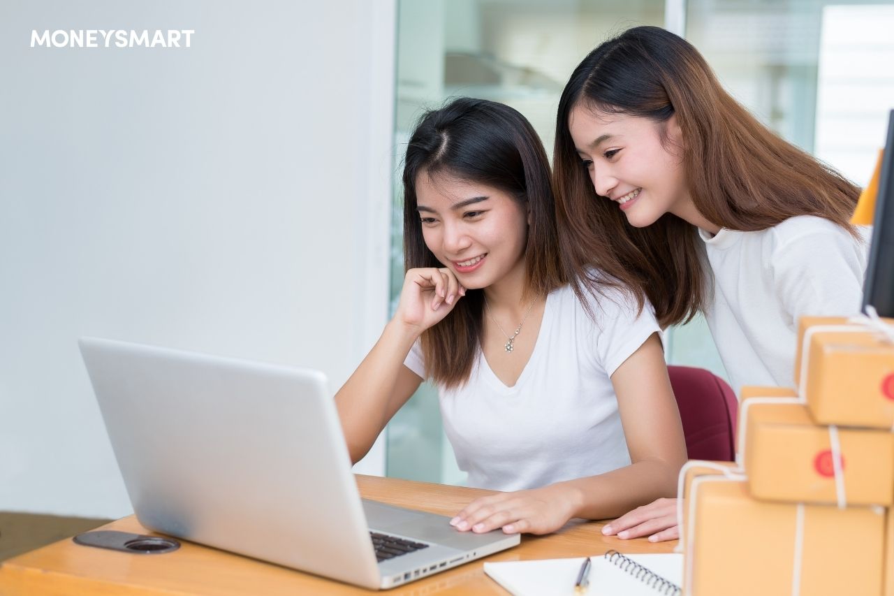 Image of two people doing live selling