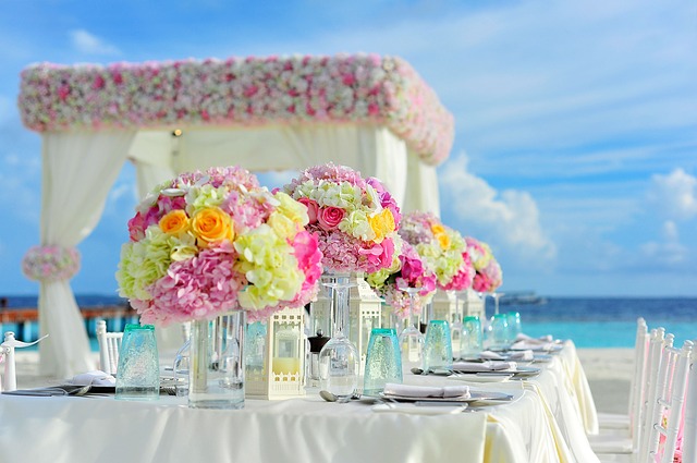 plan your dream wedding on a budget