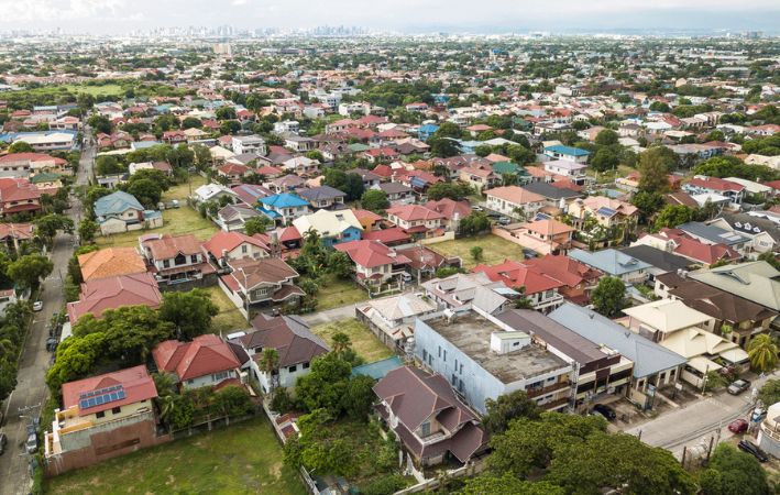 Should You Take Out an Investment Loan? Here's What Filipino Investors Need to Know